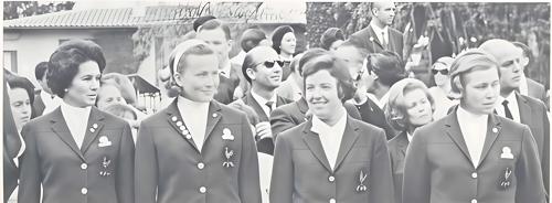 Vicomtesse de Saint-Sauveur, Miss Claudine Cros, Miss Catherine Lacoste, Miss Brigitte Varangot